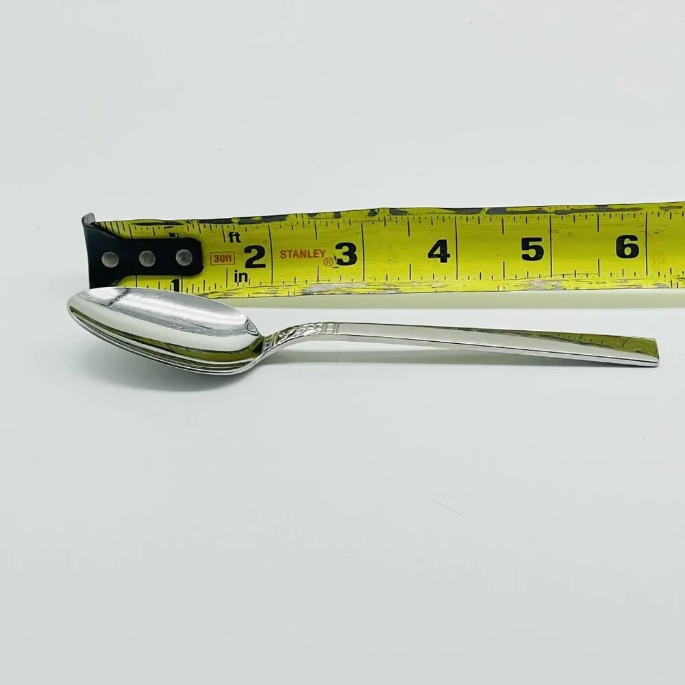 WM A ROGERS Stainless Northland Pattern Teaspoons Set of 4